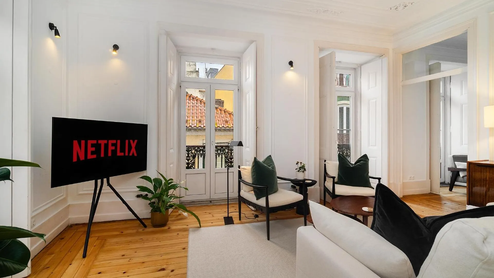 Whome Elegant Stay In Lisbon'S Historic Bairro Alto