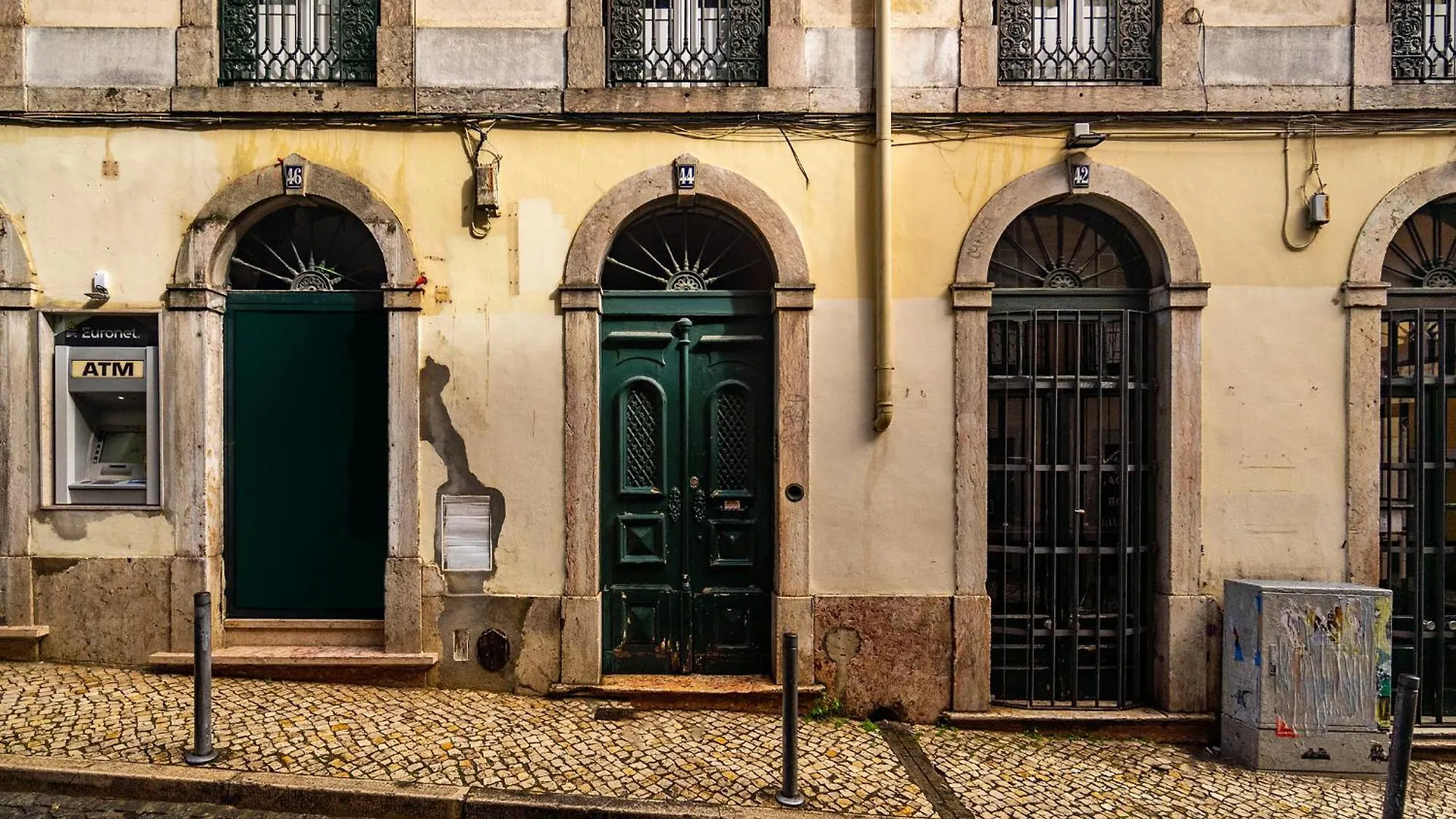 Whome Elegant Stay In Lisbon'S Historic Bairro Alto